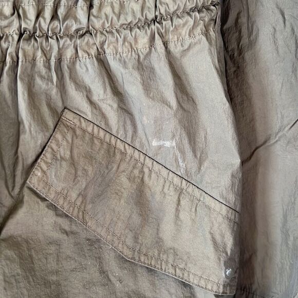 Hunter Ultra Lightweight Windbreaker *damaged* - Picture 3 of 9